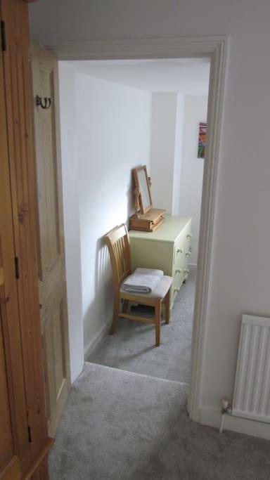 Welcoming Cottage In Chichester Near City Centre Екстер'єр фото